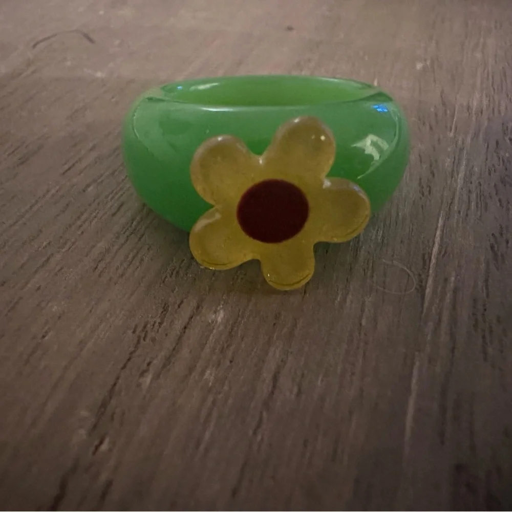 🌼 Flower Ring - Picture 5 of 6